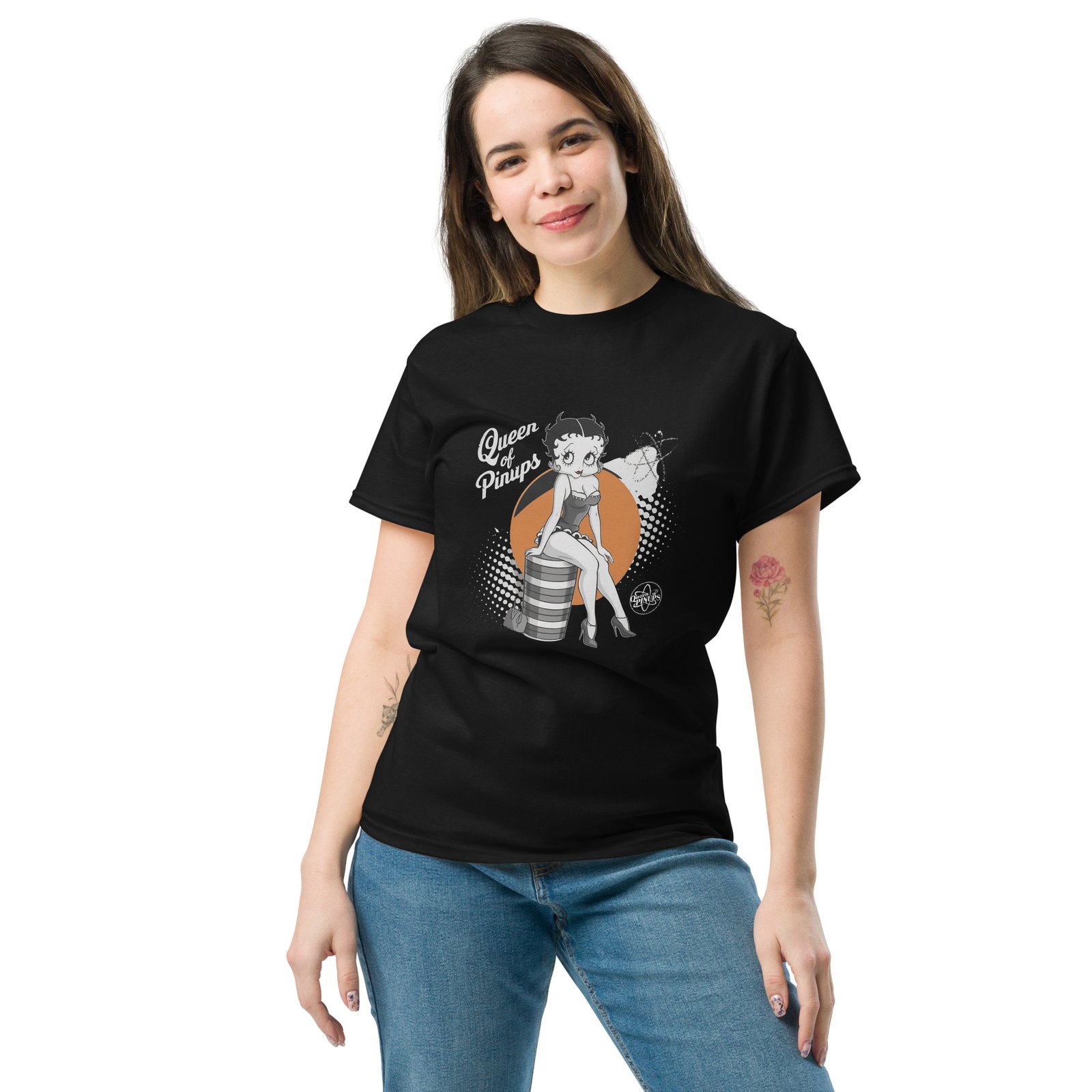 T-Shirt en Coton - Betty Boop Assise sur un Tonneau