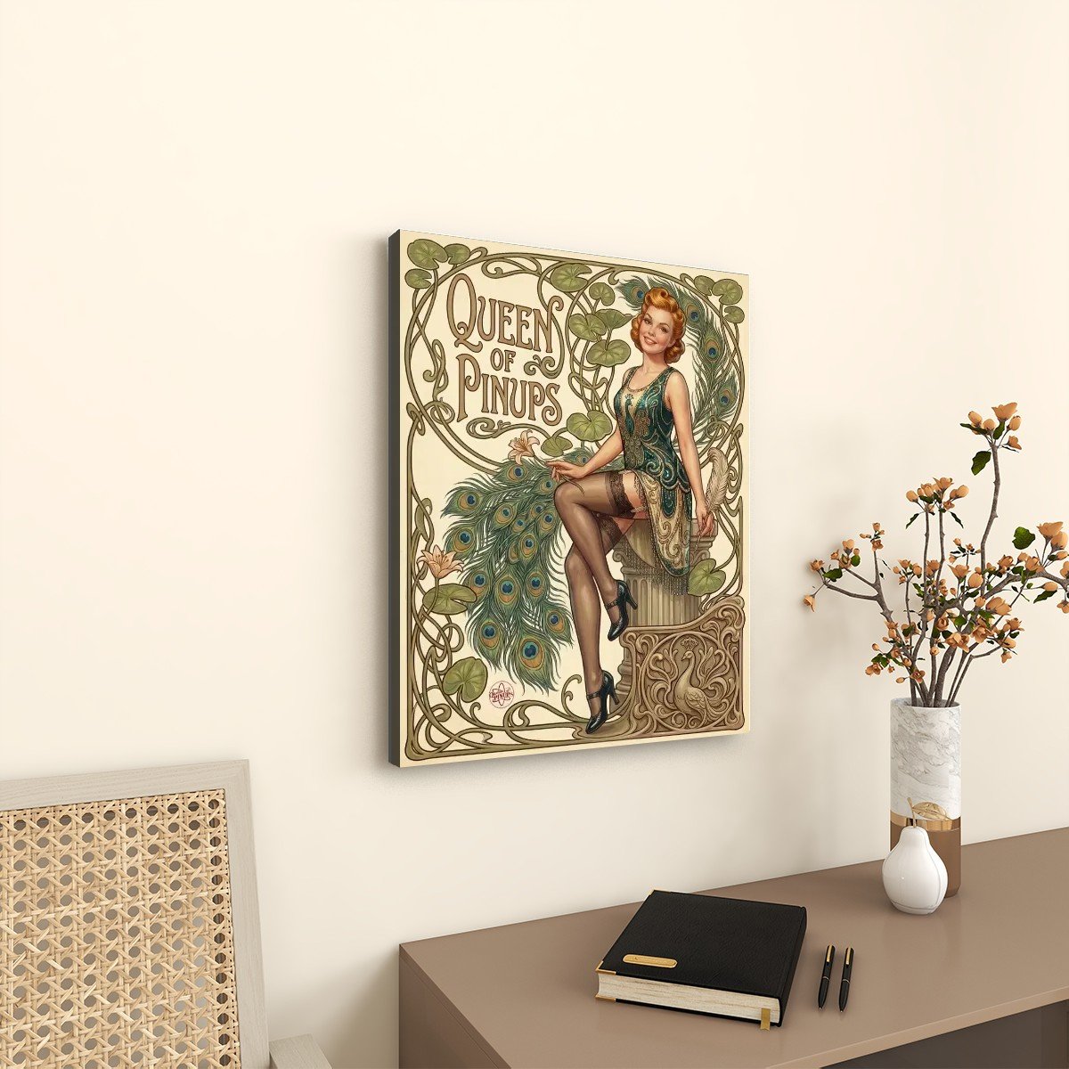 Tableau Toile Imprimée Pin-Up Paon et Plume 3 Tableau Toile Imprimée Pin-Up Paon et Plume – Image 3